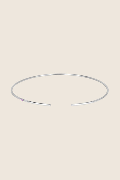 Discover the elegant choker by UMIAR jewellery – a handcrafted necklace with natural gemstones, made of 925 sterling silver or 24-carat gold-plated silver. The perfect gift and a stylish accessory for both everyday wear and evening occasions. Order online today!