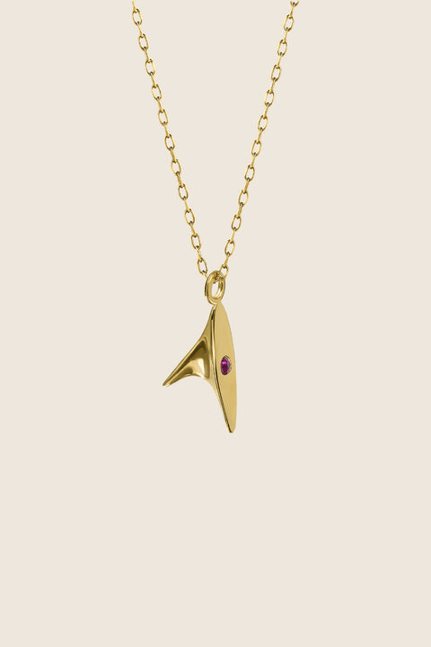 Discover our minimalist necklace featuring a pendant inspired by the delicate thorn of a rose — a subtle way to elevate your elegant style. The design is accented with a natural ruby (2 mm, 0.05 ct) for a refined touch of colour. Handcrafted entirely from precious materials: 925 sterling silver or 925 silver plated with 24-carat gold.