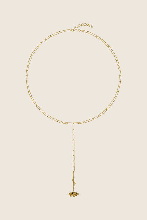 Discover an exceptional long lariat-style necklace from UMIAR jewellery, composed of two chains encircling the neck and ending in an elegant rose-shaped pendant. Handcrafted from precious materials — 925 sterling silver and 925 silver plated with 24-carat gold. Part of the PROFONDO ROSSO collection, inspired by the beauty of the rose, this design serves as a striking accent to any outfit. Add this unique necklace to your jewellery collection and highlight your distinctive style.