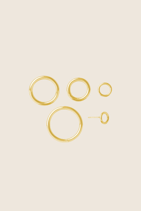 Modular hoop earrings designed for creative styling and personal expression. Featuring connected hoops of different sizes with openable main elements, they allow you to customize, layer, and transform your look freely. A versatile, design-forward piece for modern jewelry lovers. Discover creative freedom with UMIAR jewelry.